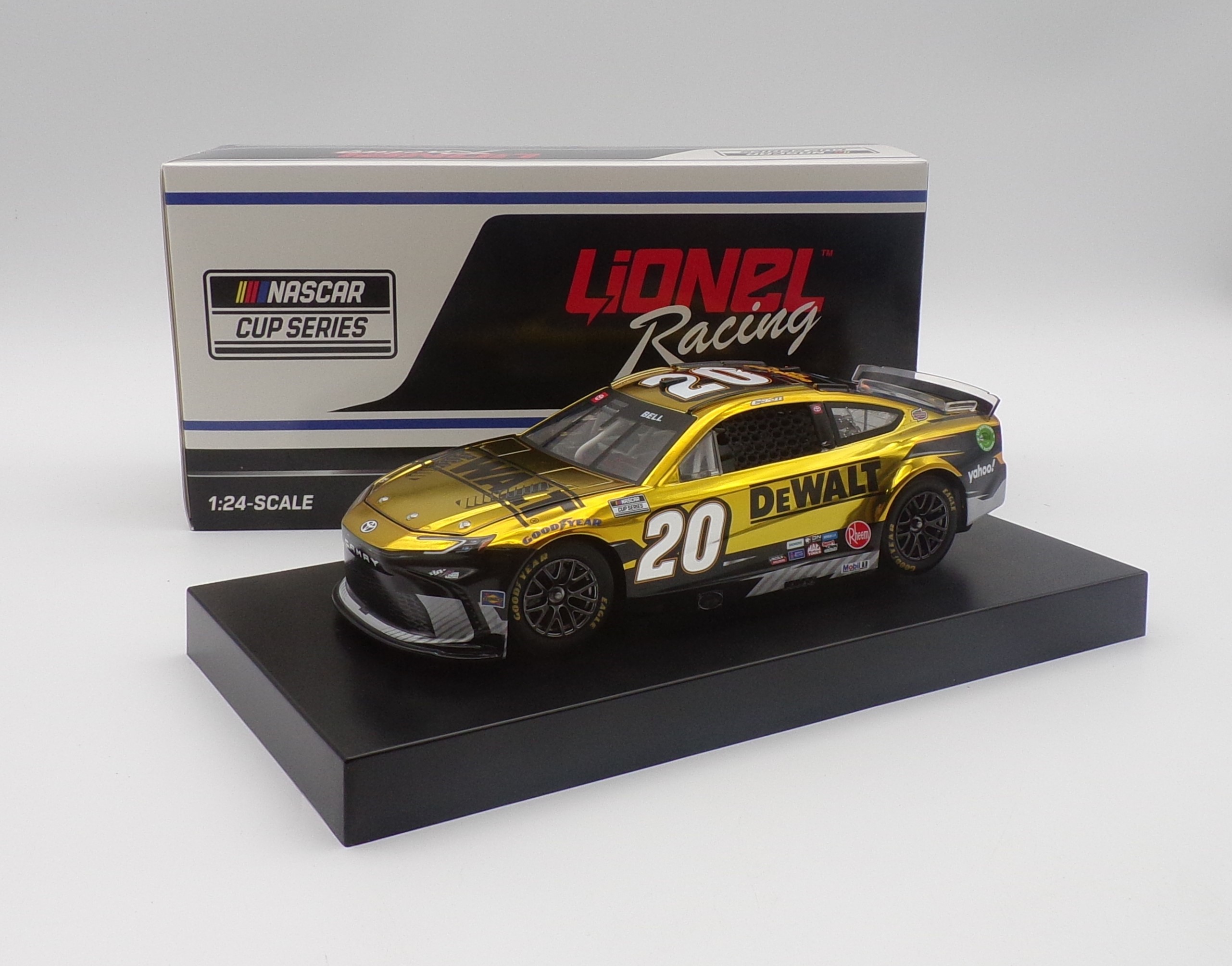Christopher Bell 2024 Dewalt 1:24 Color Chrome Nascar Diecast