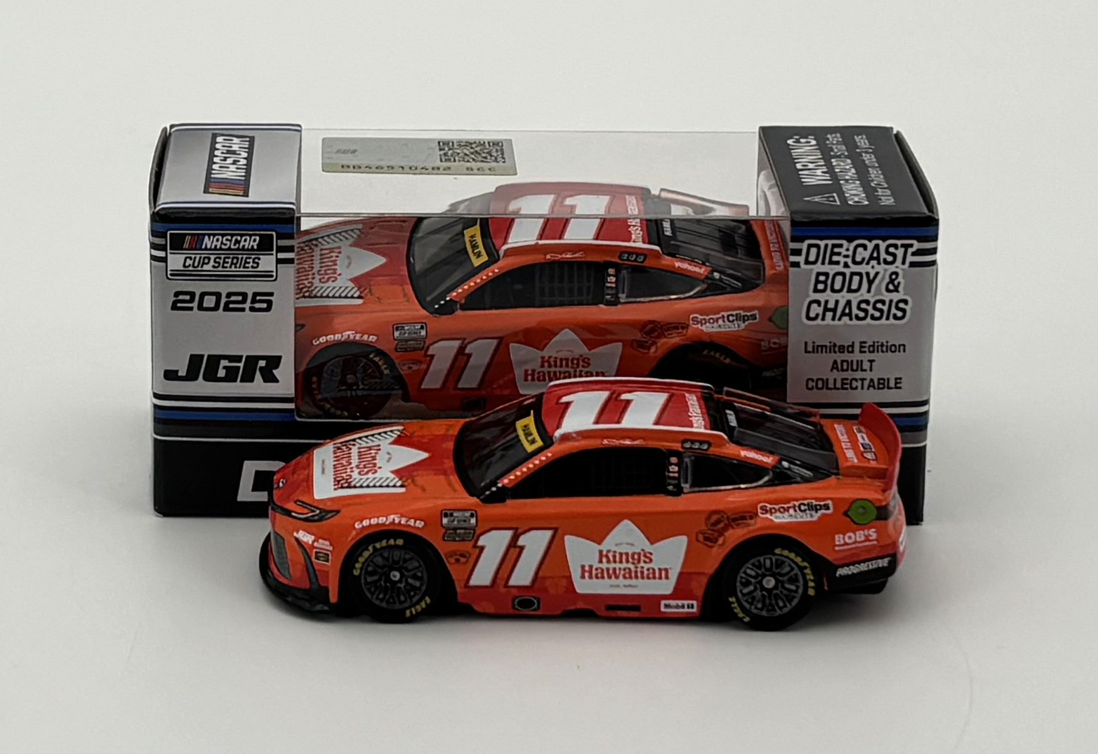 Denny Hamlin 2025 King's Hawaiian 1:64 Nascar Diecast
