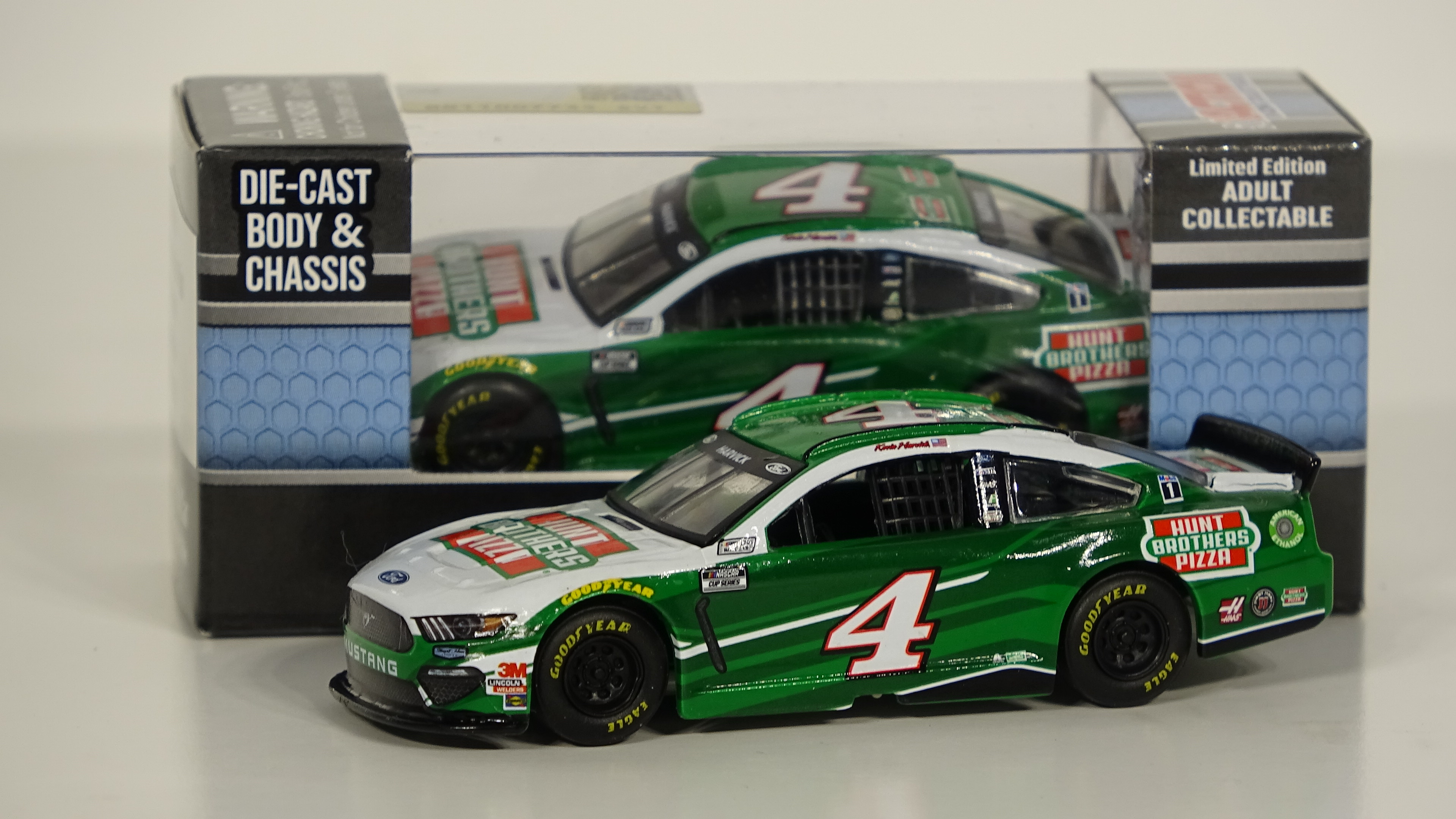 Kevin Harvick 2019 #4 Hunt Brothers Pizza Ford Mustang 1:64 ARC 