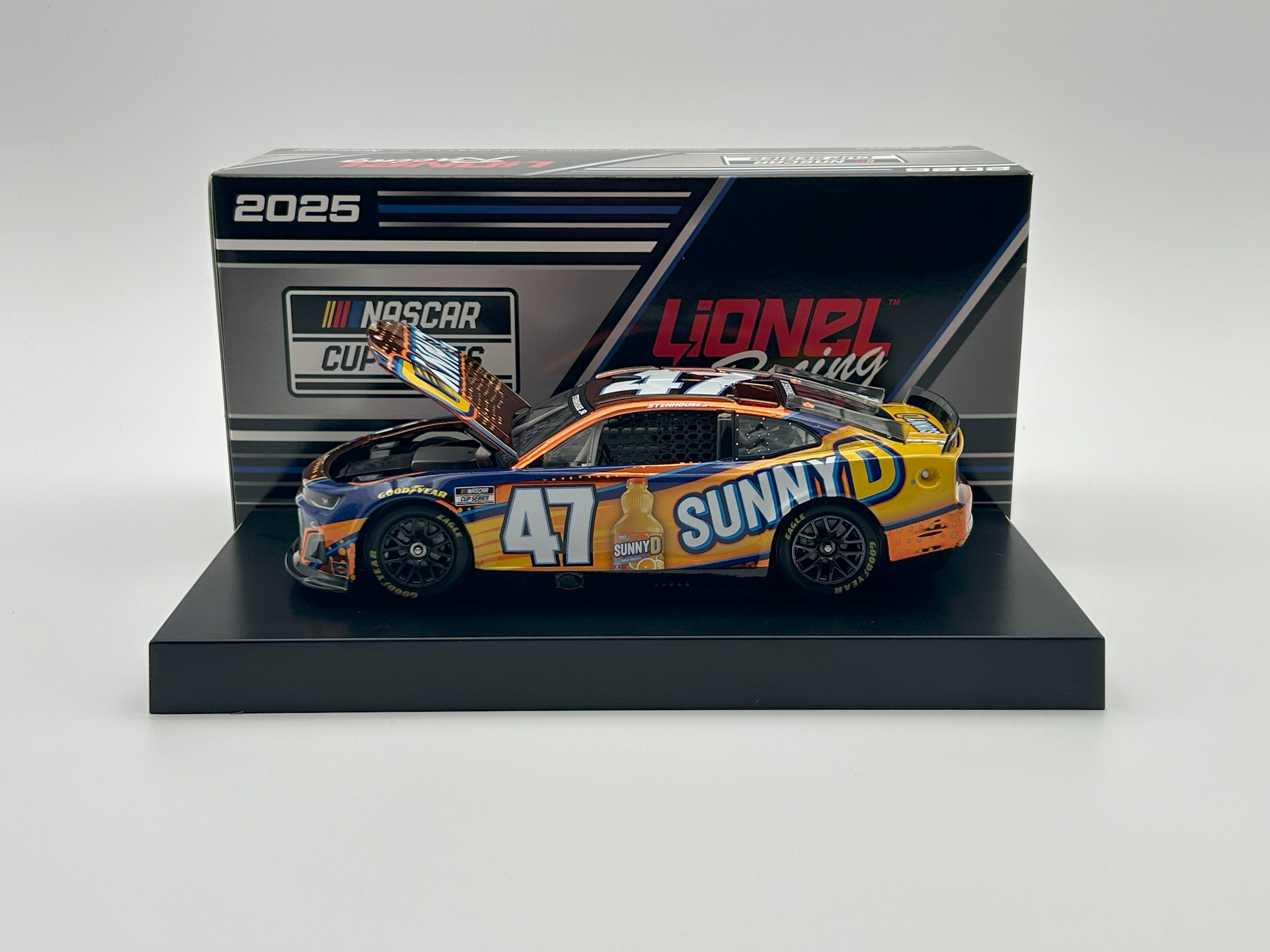 Ricky Stenhouse Jr. 2025 SunnyD 1:24 Color Chrome Nascar Diecast