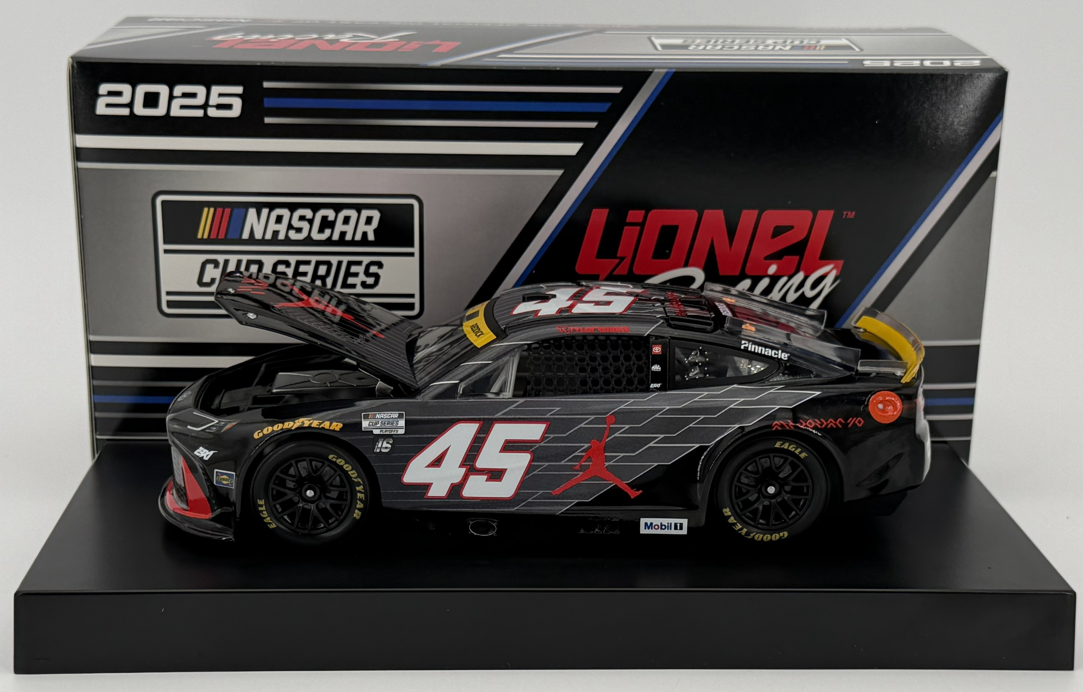 Tyler Reddick 2025 Jordan Brand AJ40 1:24 Nascar Diecast