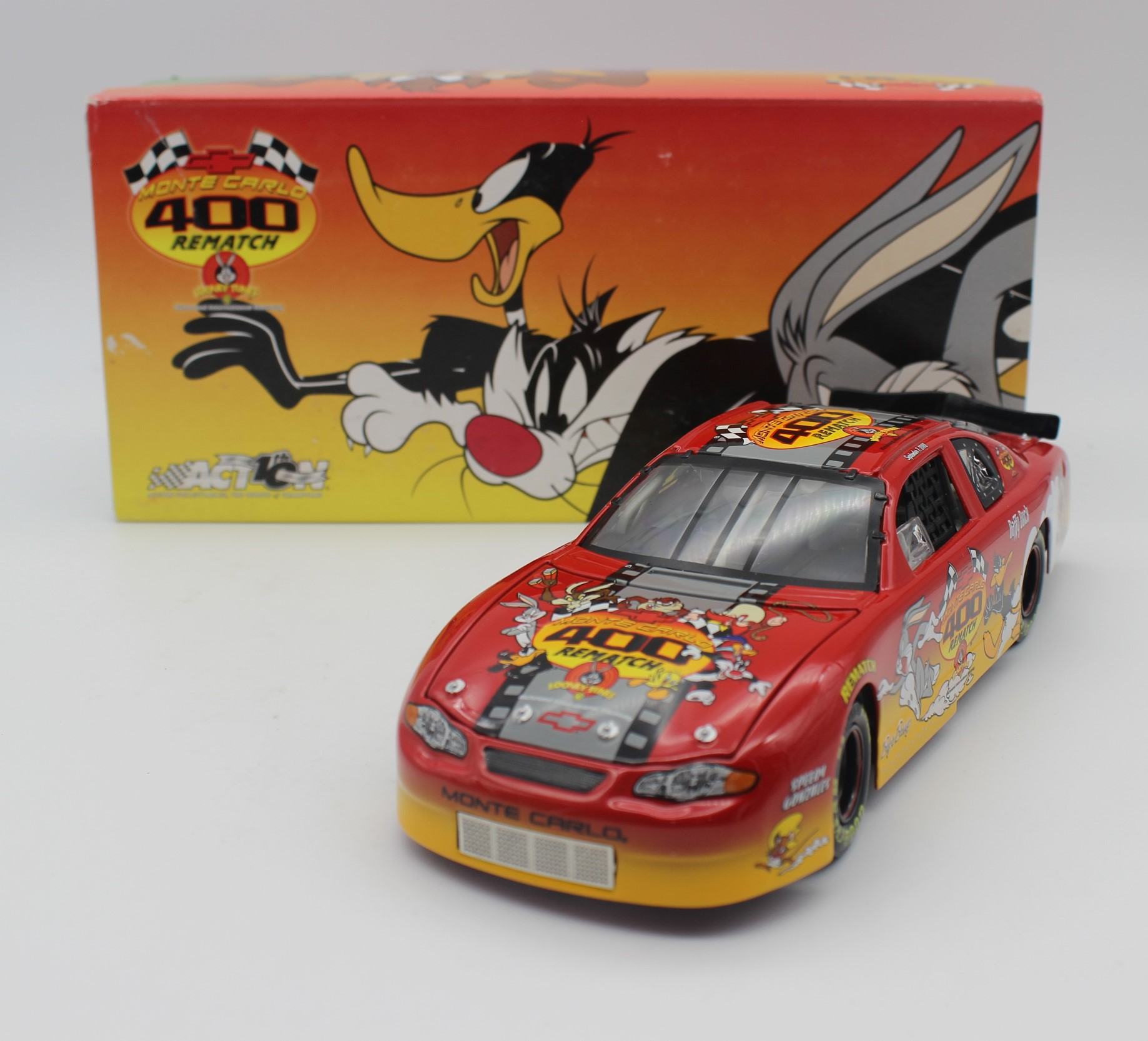 2002 Looney Tunes Rematch Event Car 1:24 Nascar Diecast