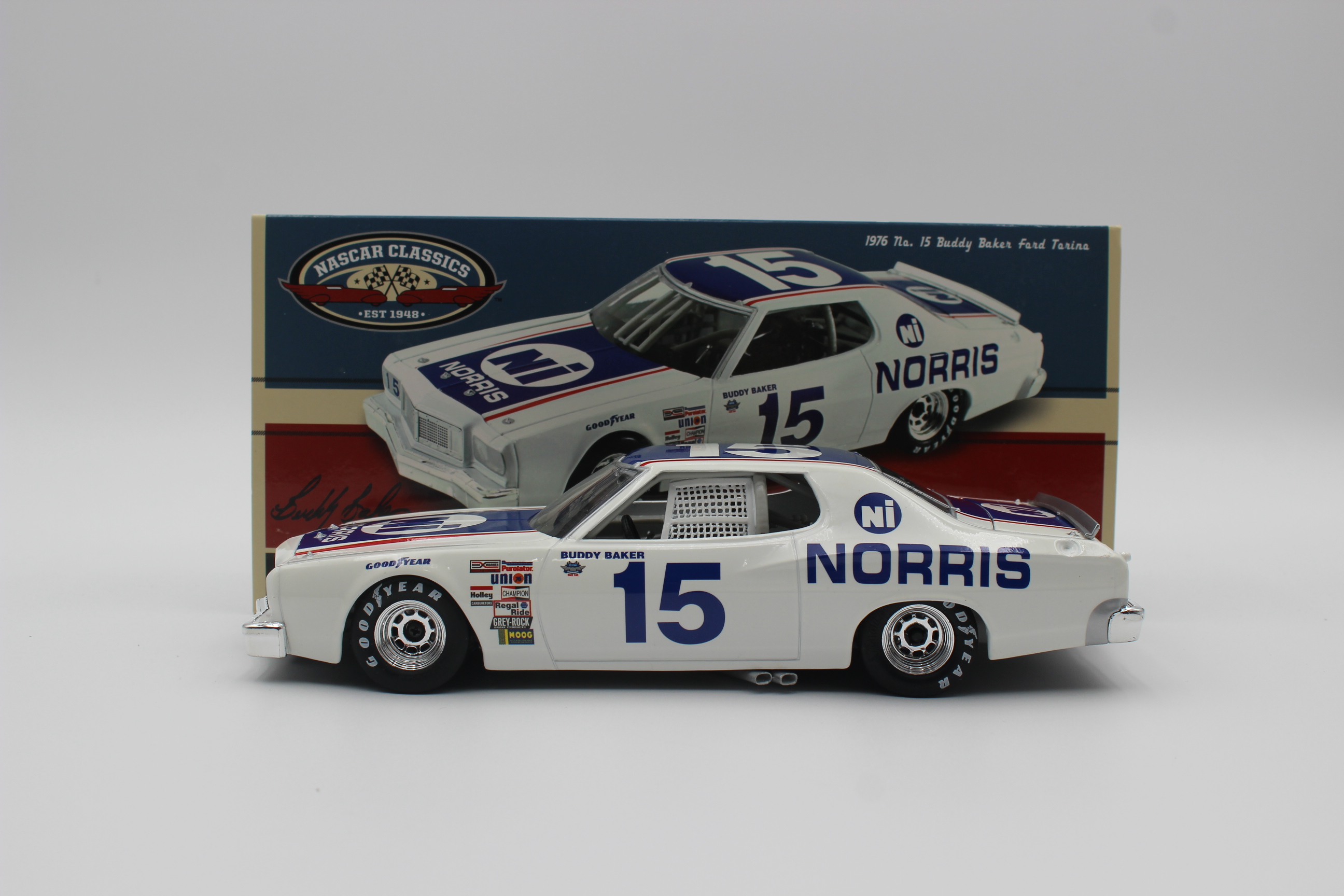 Buddy Baker 1976 Norris Industries 1:24 Nascar Classics