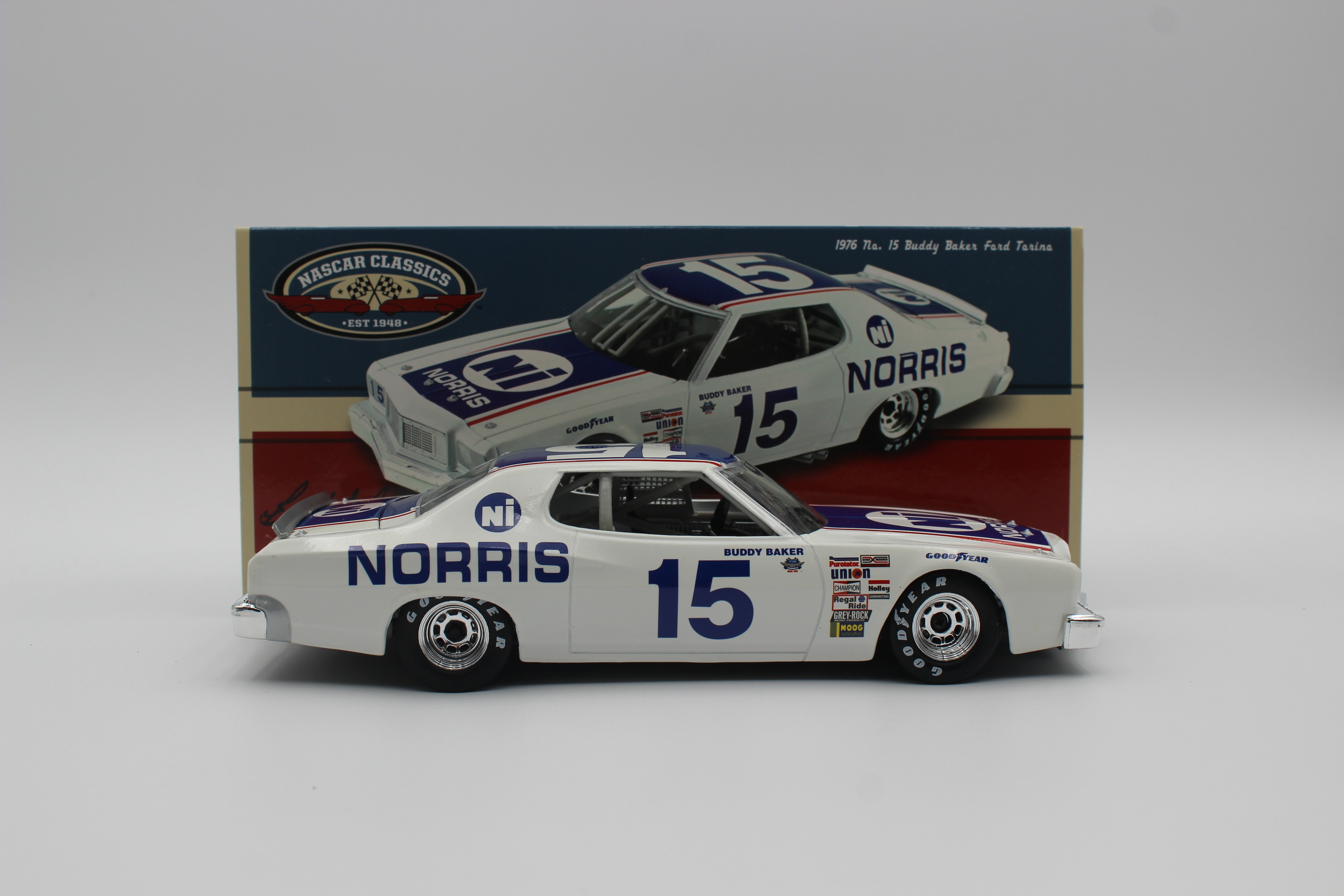 Buddy Baker 1976 Norris Industries 1:24 Nascar Classics
