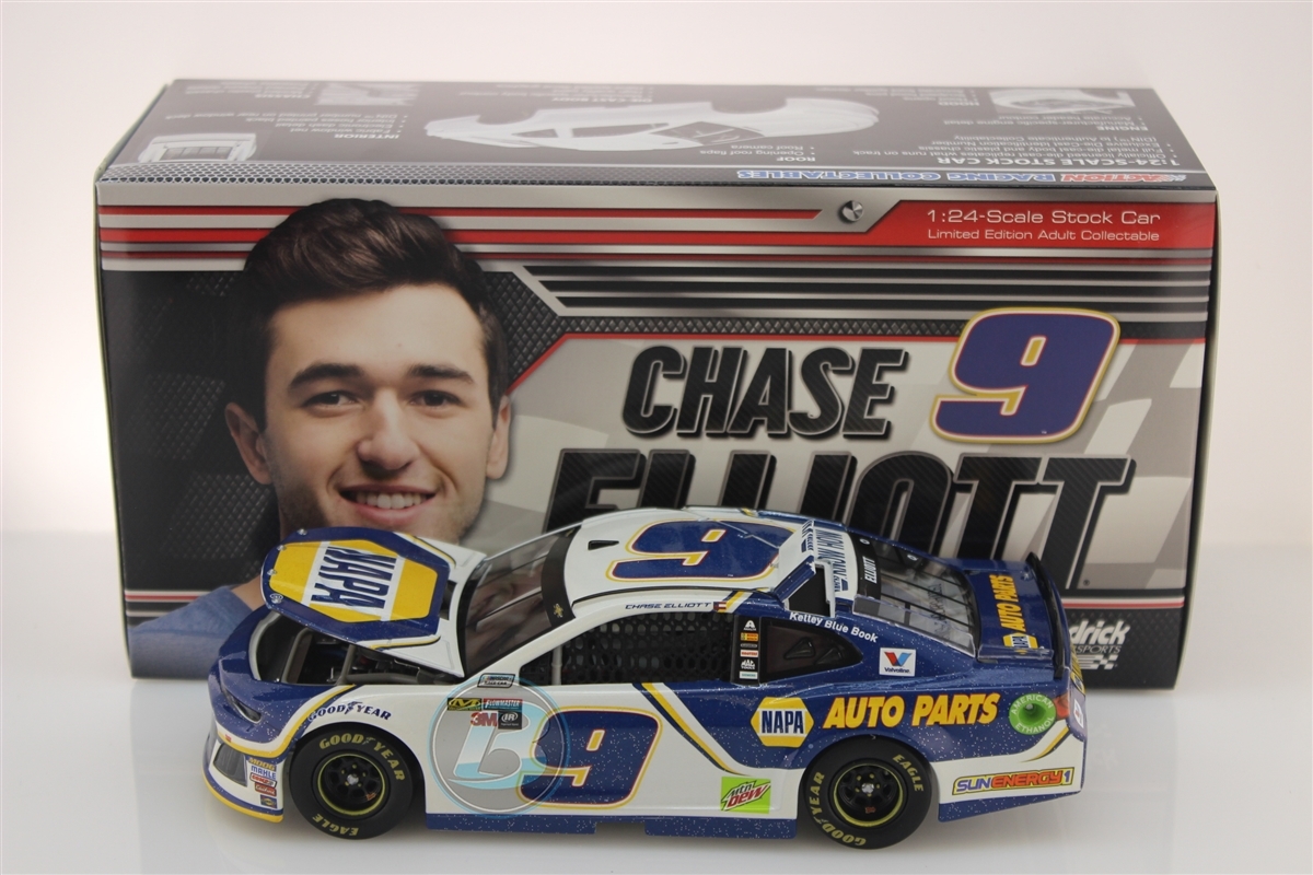 CHASE ELLIOTT 2018 NAPA NIGHTVISION LAMPS 1/24 SCALE  ACTION NASCAR DIECAST 