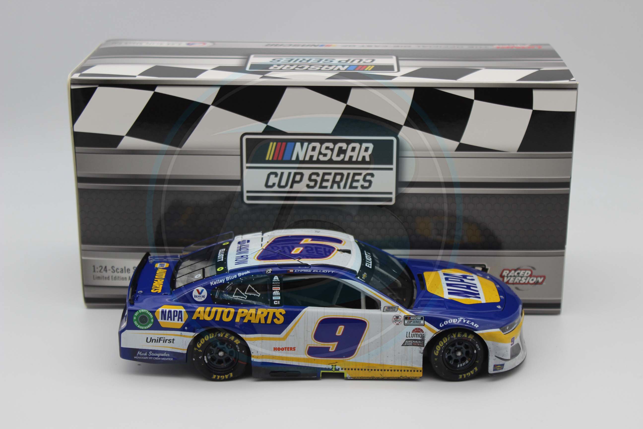 2016 Chase Elliott NAPA Chase for the NASCAR Cup 1:64 scale car 