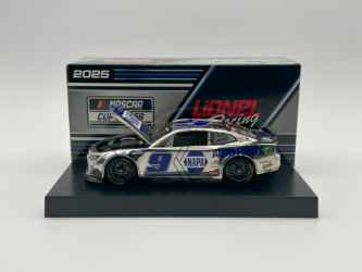 Chase Elliott 2025 Napa White 1:24 Color Chrome Nascar Diecast Chase Elliott, Nascar Diecast, 2025 Nascar Diecast, 1:24 Scale Diecast