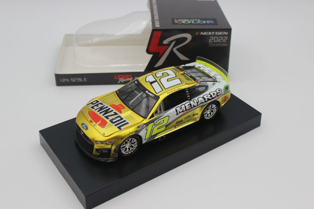 https://www.circlebdiecast.com/resize/Shared/Images/Product/DIN-4-Ryan-Blaney-2022-12-Pennzoil-Menards-1-24-Liquid-Color-Nascar-Diecast-ONLY-72-MADE/IMG_1535.jpg?bw=1000&w=1000&bh=1000&h=1000