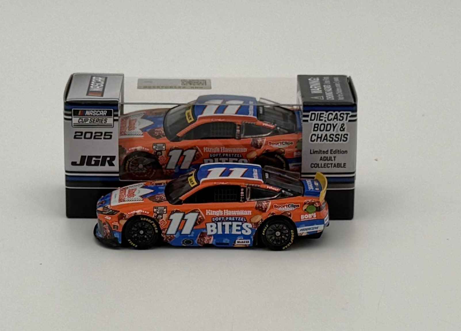 Denny Hamlin 2025 King's Hawaiian Soft Pretzel Bites 1:64 Nascar