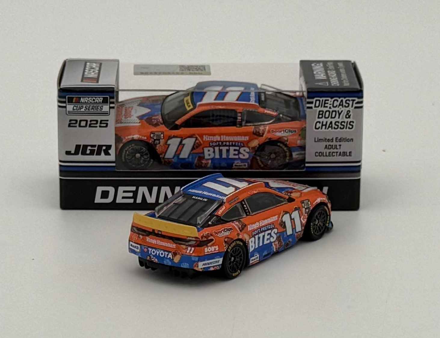 Denny Hamlin 2025 King's Hawaiian Soft Pretzel Bites 1:64 Nascar