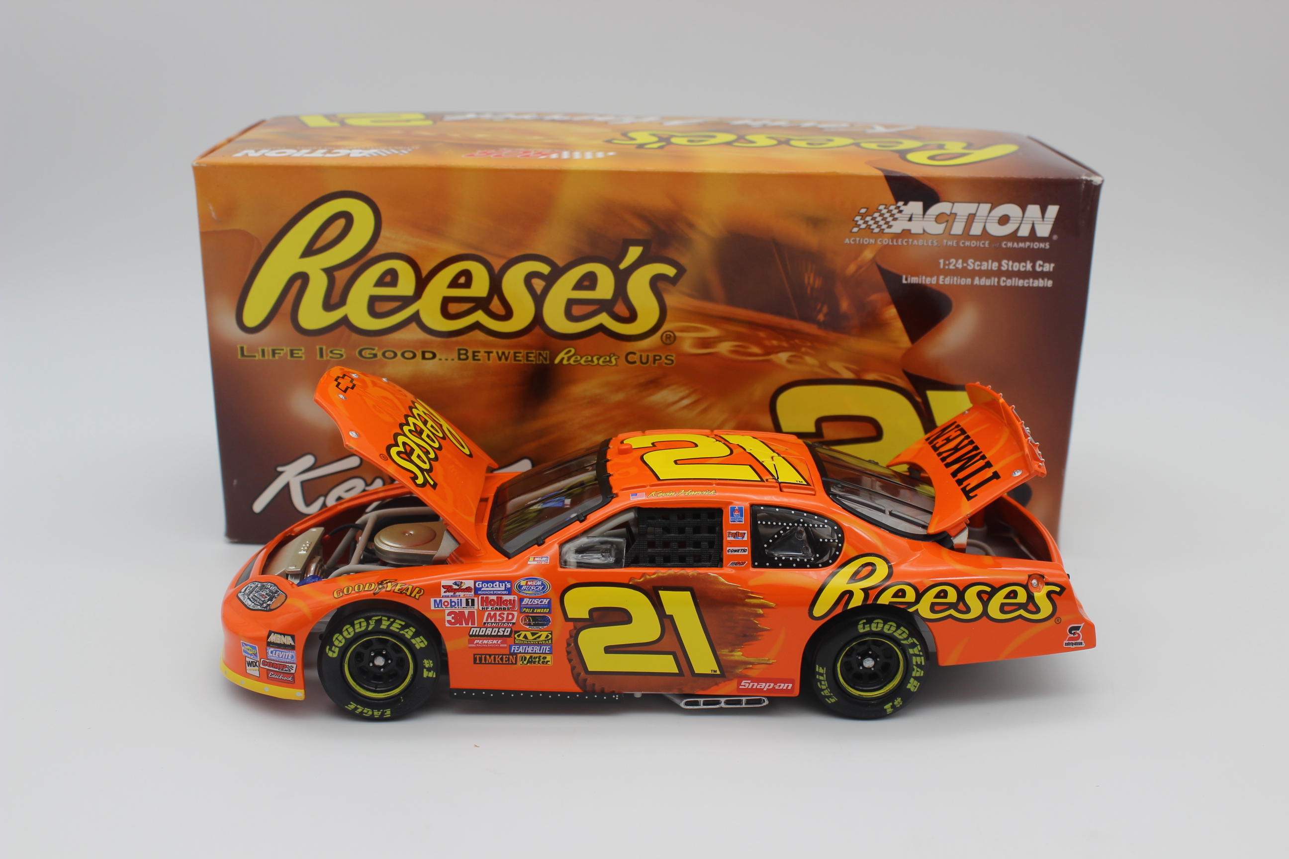 Kevin Harvick 2005 Reese's 1:24 Nascar Diecast