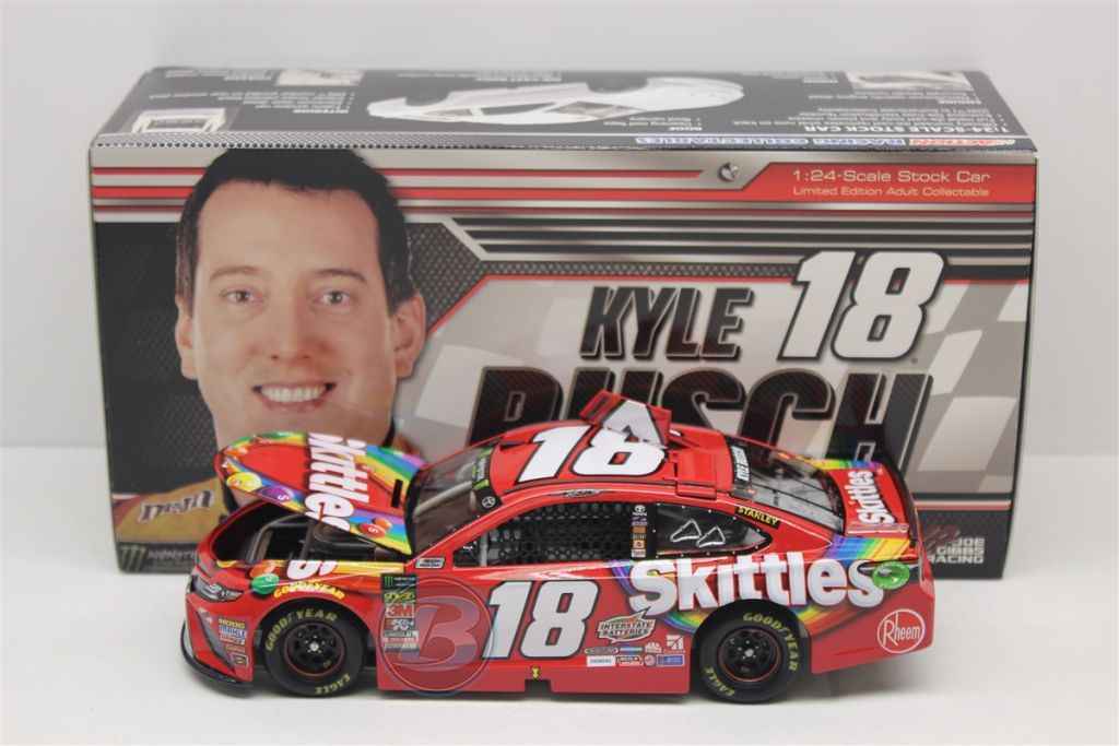 Kyle Busch 2018 Skittles 1:24 Nascar Diecast