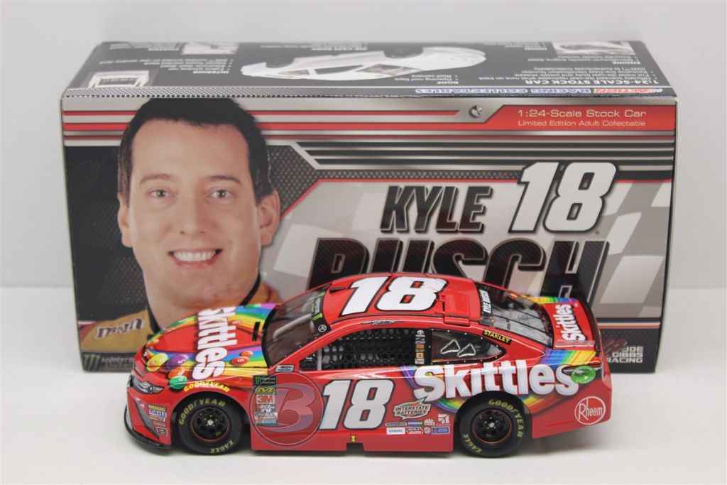 Kyle Busch 2018 Skittles 1:24 Nascar Diecast