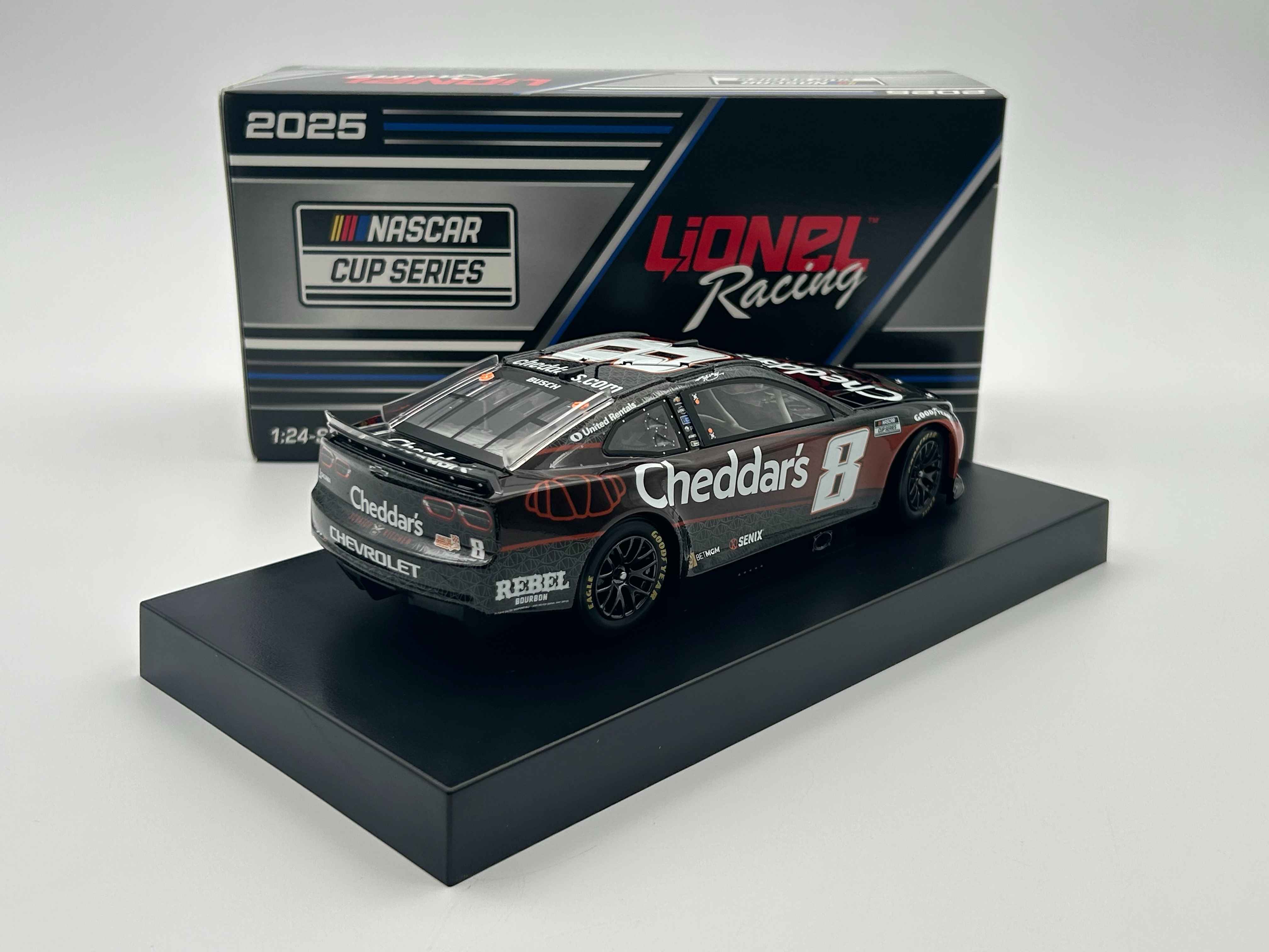 Kyle Busch 2025 Cheddar's 1:24 Nascar Diecast
