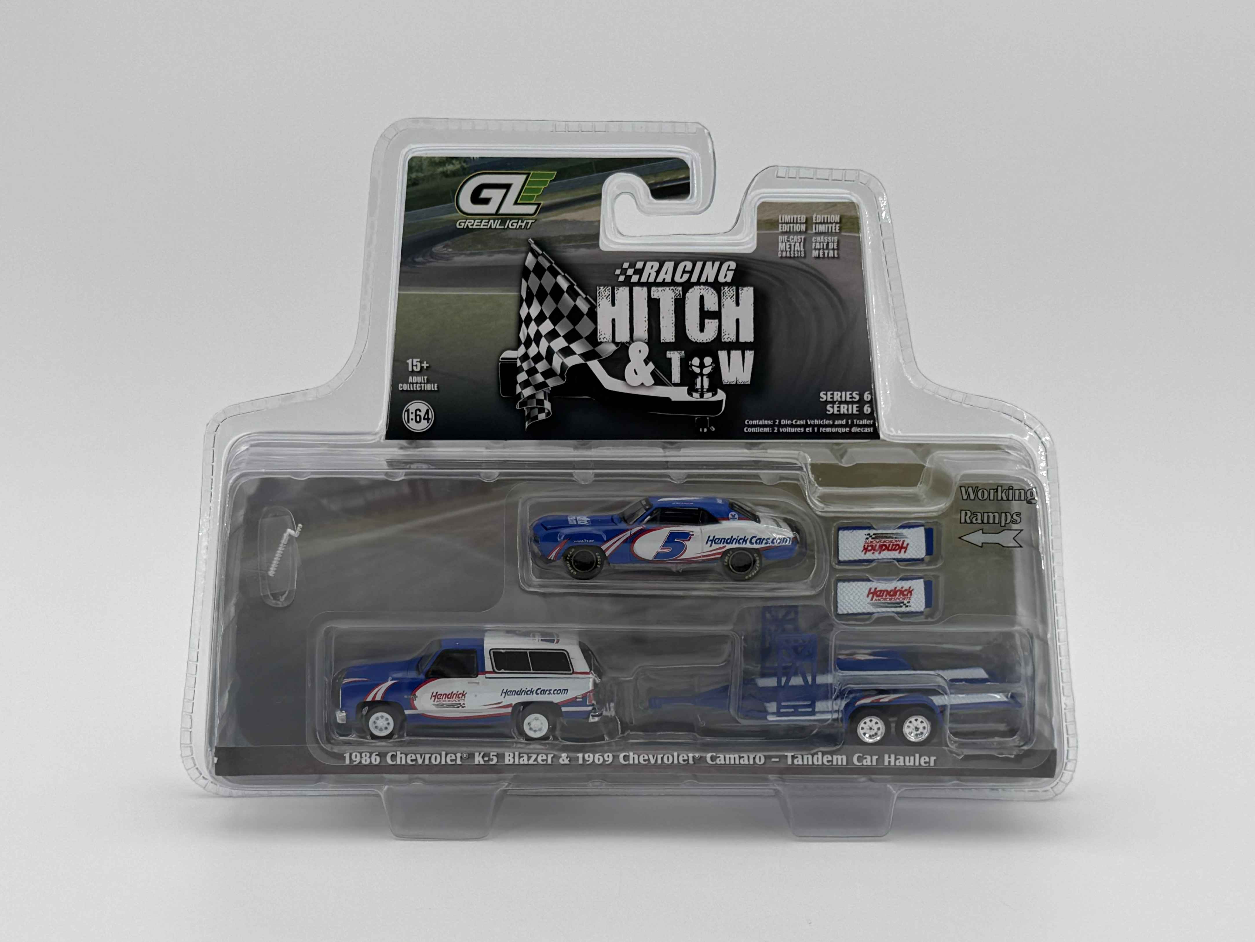 グリーンライトミニカー　Hitches s series 6 Kyle Larson 1986 Chevrolet K5 Blazer & 1969 Chevrolet Camaro