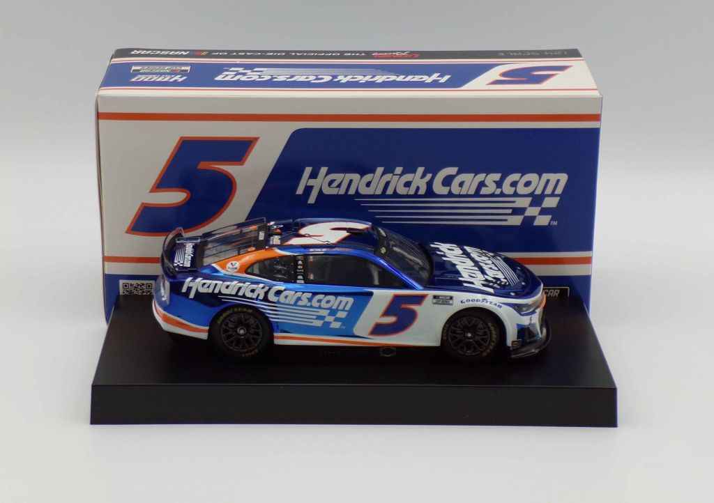 Kyle Larson 2024 HendrickCars.com 2024 Coke 600 1:24 Color Chrome