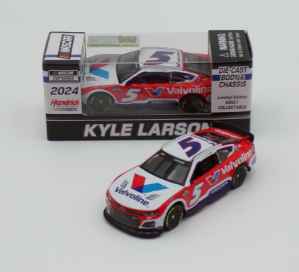 Kyle Larson 2024 #5 Valvoline 1:64 Nascar Diecast Chassis Kyle Larson, Nascar Diecast, 2024 Nascar Diecast, 1:64 Diecast Chassis
