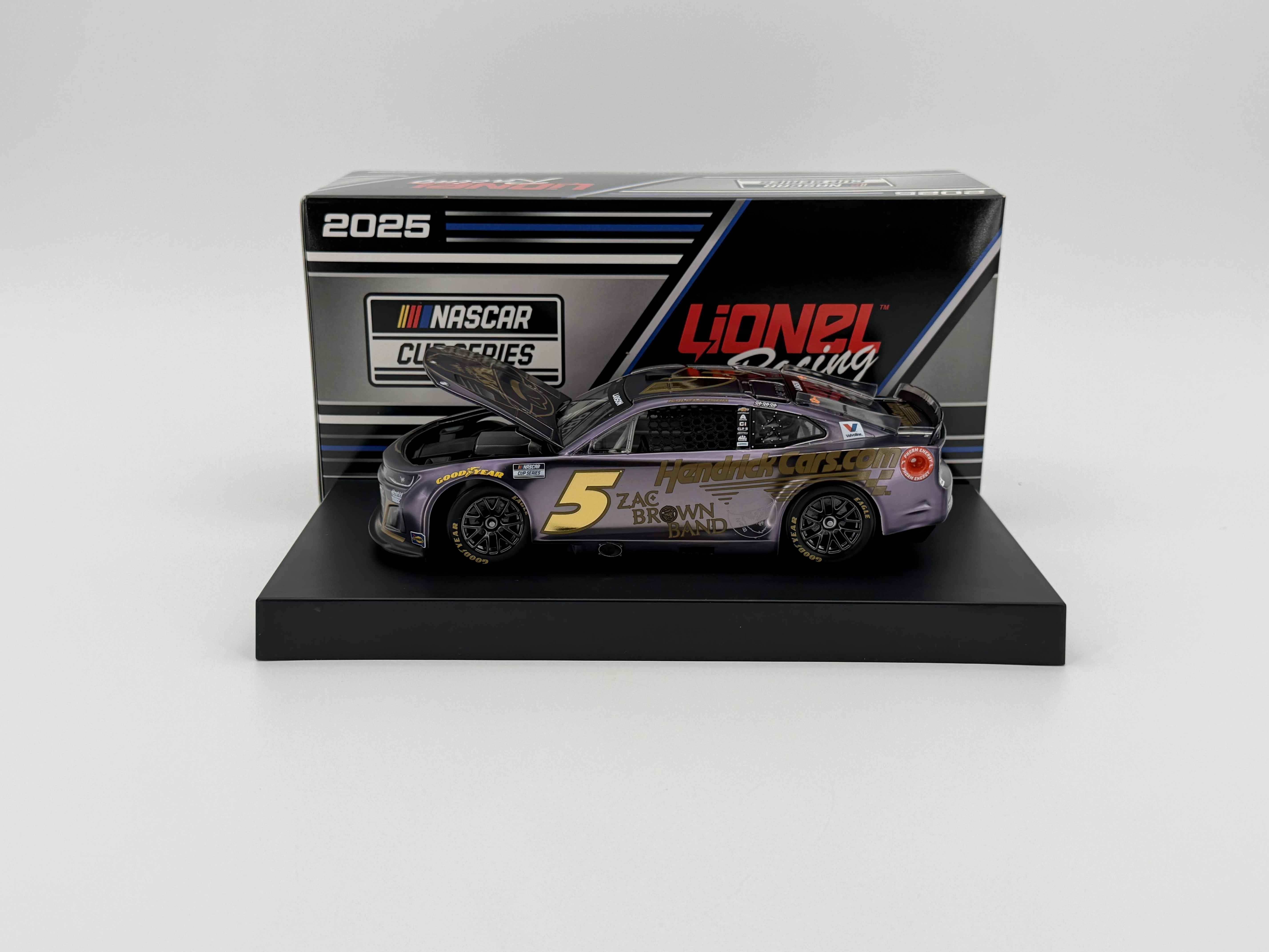 Kyle Larson 2025 Hendrickcars.com/Zac Brown Band 1:24 Color Chrome