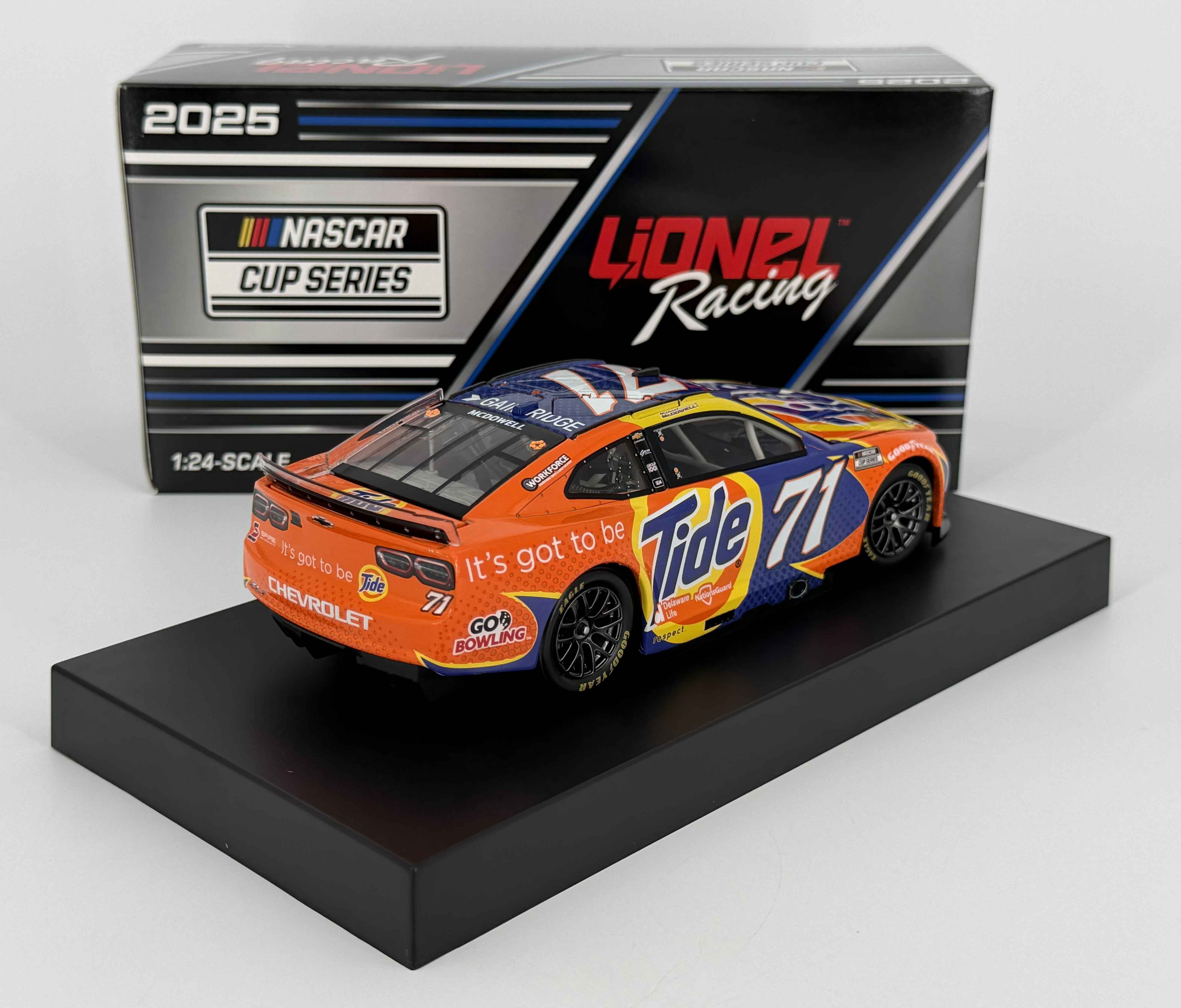 Michael McDowell 2025 Tide 1:24 Nascar Diecast