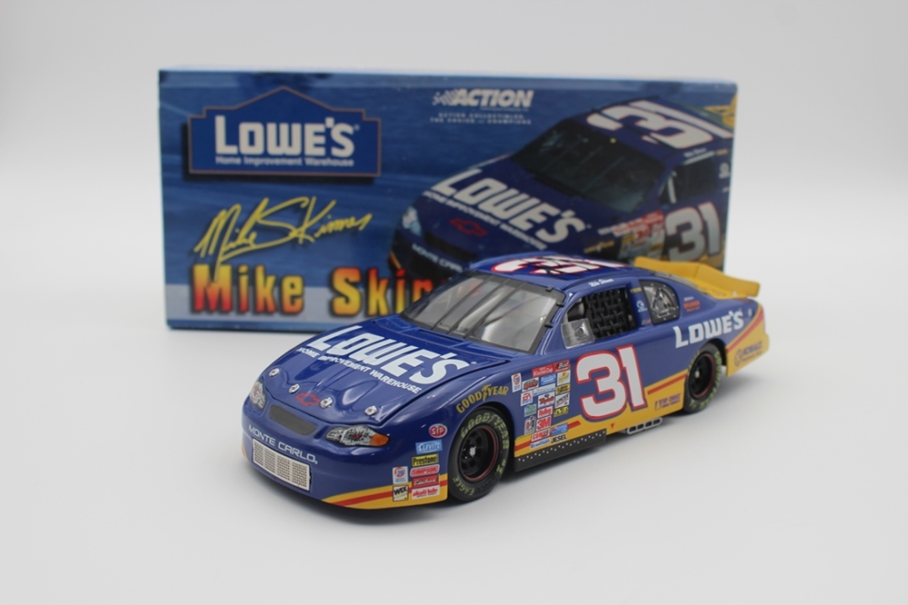 Mike Skinner Autographed 2001 Lowe's 1:24 Nascar Diecast