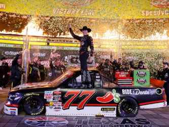 *Preorder* Carson Hocevar 2026 Chilis Ride the Dente Texas 5/1/26 Race Win 1:64 Nascar Diecast - Truck Series Carson Hocevar, Nascar Diecast, 2026 Nascar Diecast, 1:64 Scale Diecast,