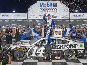 *CANCELLED* Chase Briscoe 2024 Highpoint.com Darlington 9/1 Race Win 1:64 Nascar Diecast Chase Briscoe, Nascar Diecast, 2024 Nascar Diecast, 1:64 Scale Diecast,