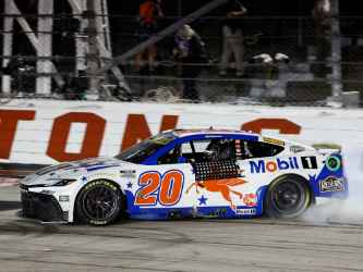 *Preorder* Christopher Bell 2026 Mobil 1 Darlington 9/6/26 Race Win 1:24 Flash Coat Silver Nascar Diecast   Christopher Bell, Nascar Diecast, 2026  Nascar Diecast, 1:24 Scale Diecast