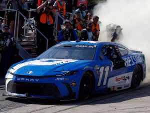 *Preorder* Denny Hamlin 2026 Progressive All Star 5/17/26 Race Win 1:24 Nascar Diecast Denny Hamlin, Nascar Diecast, 2026 Nascar Diecast, 1:24 Scale Diecast