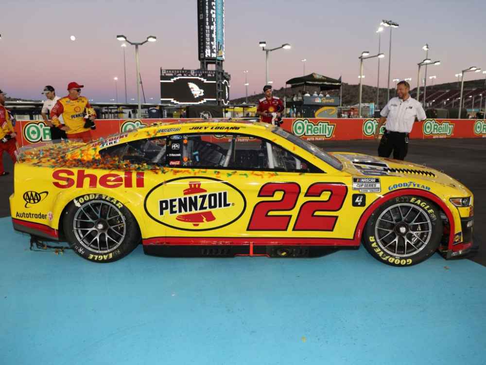 Joey Logano takes Phoenix win in overtime - The Racing Experts Joey Logano takes Phoenix win in overtime - The Racing Experts