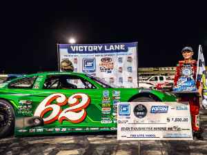 *CANCELLED* Keelan Harvick  2025 Hunt Brother's Pizza Bakersfield 5/31/25 Race Win 1:64 Nascar Diecast Keelan Harvick, Nascar Diecast, 2025 Nascar Diecast, 1:24 Scale Diecast