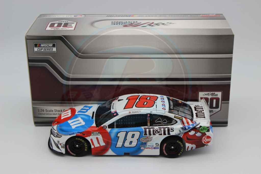 Kyle Busch 2021 M&M's Red, White & Blue 1:24 Nascar Diecast