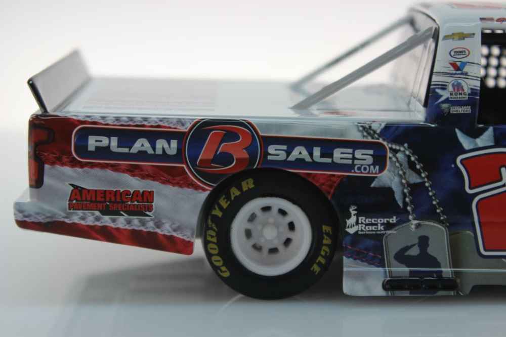 Lionel Racing 1:64 – Camion NASCAR 2020 Di Spencer Boyd, #20 Plan B, Veteran's Day - Foto 2