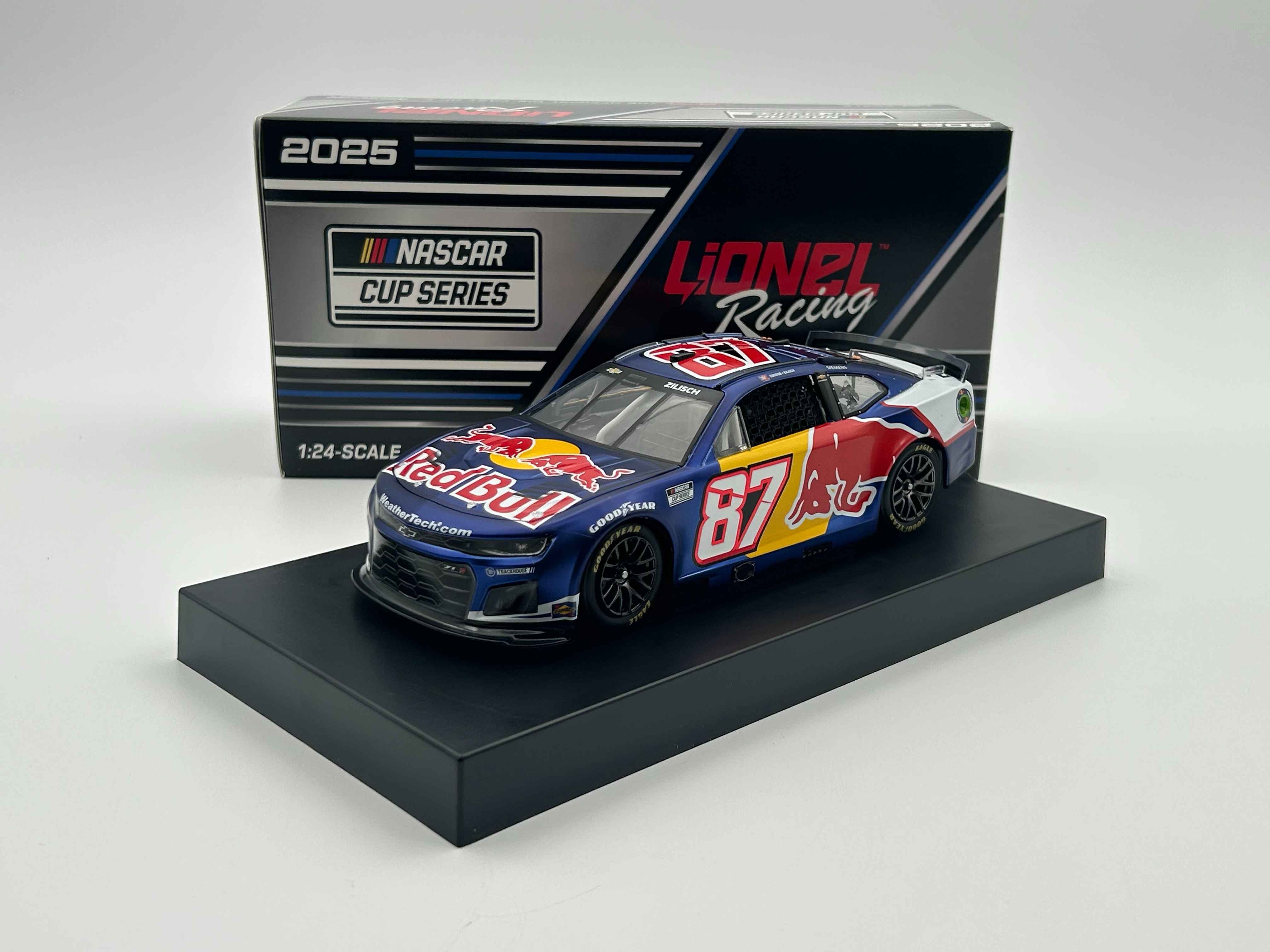 Shane Van Gisbergen & Connor Zilisch 2025 Red Bull 1:24 Liquid