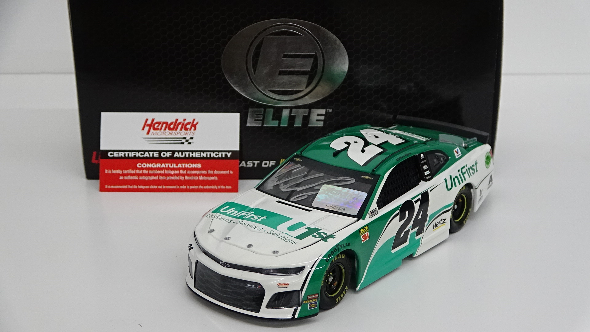 WILLIAM BYRON #24 2018 UNIFIRST ELITE 1/24 SCALE NEW IN STOCK FREE SHIPPING 