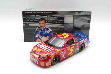 ** With Picture of Driver Autographing Diecast ** Terry Labonte Autographed 2002 Kelloggs / Cheez-It 1:24 Team Caliber Prederred Series Diecast ** With Picture of Driver Autographing Diecast ** Terry Labonte Autographed 2002 Kelloggs / Cheez-It 1:24 Team Caliber Prederred Series Diecast