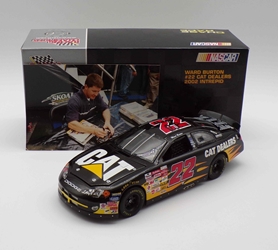 ** With Picture of Driver Autographing Diecast ** Ward Burton Autographed 2002 CAT Dealers 1:24 Nascar Diecast ** With Picture of Driver Autographing Diecast ** Ward Burton Autographed 2002 CAT Dealers 1:24 Nascar Diecast