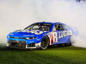 *Preorder* Brexton Busch Autographed 2026 Lucas Oil Kyle Busch Tribute Burnout 1:24 Nascar Diecast  Brexton Busch, Nascar Diecast, 2026 Nascar Diecast, 1:24 Scale Diecast, Autographed