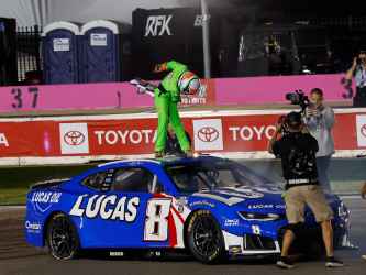 *Preorder* Brexton Busch 2026 Lucas Oil Kyle Busch Tribute Burnout with Figurine 1:24 Nascar Diecast  Brexton Busch, Nascar Diecast, 2026 Nascar Diecast, 1:24 Scale Diecast, pre order diecast,